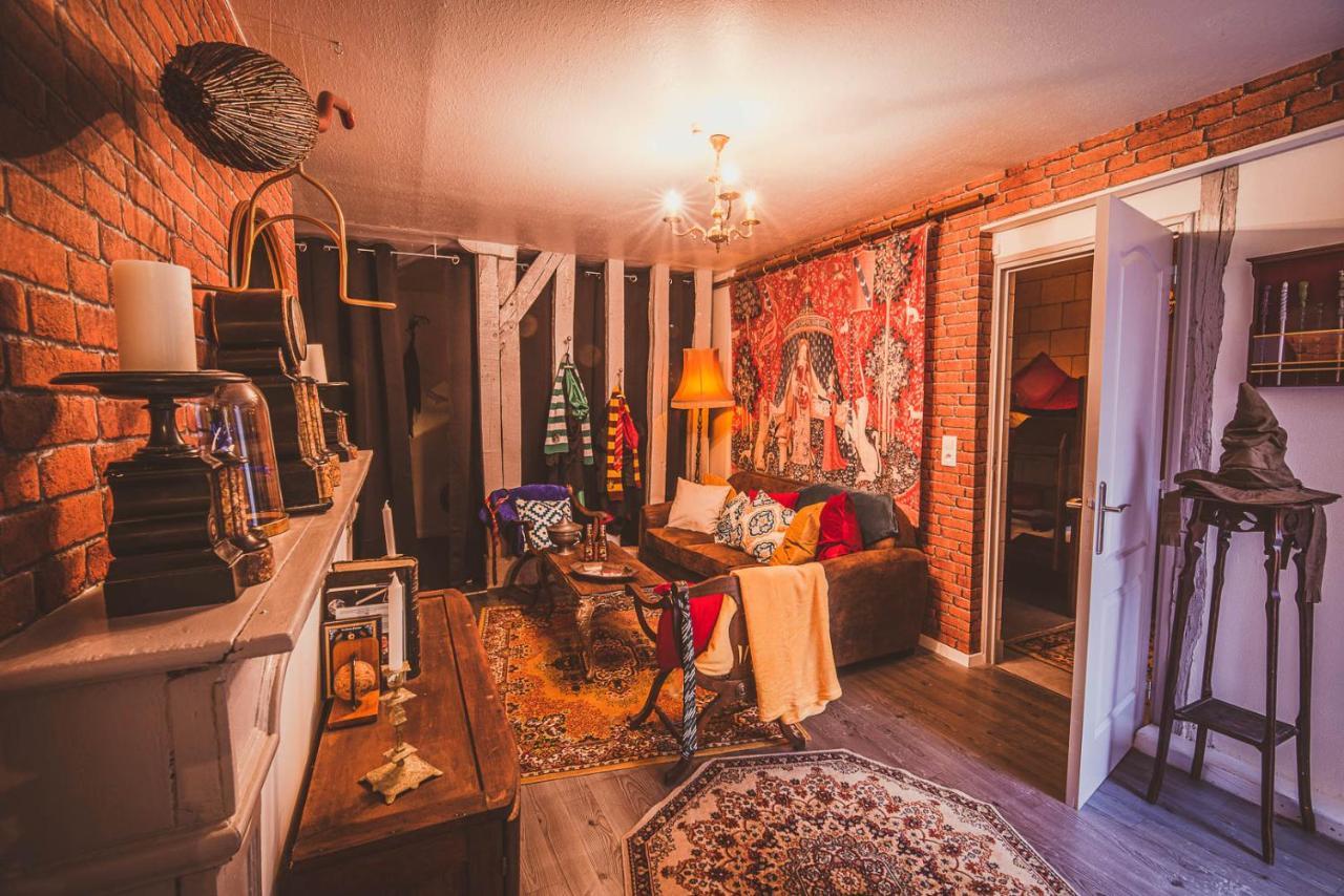 Repaire Du Sorcier Un Apartement Magique Troyes Kültér fotó